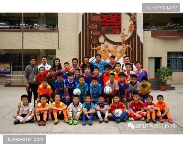 桑托斯主帅公布大名单多名青训小将首次入选一队